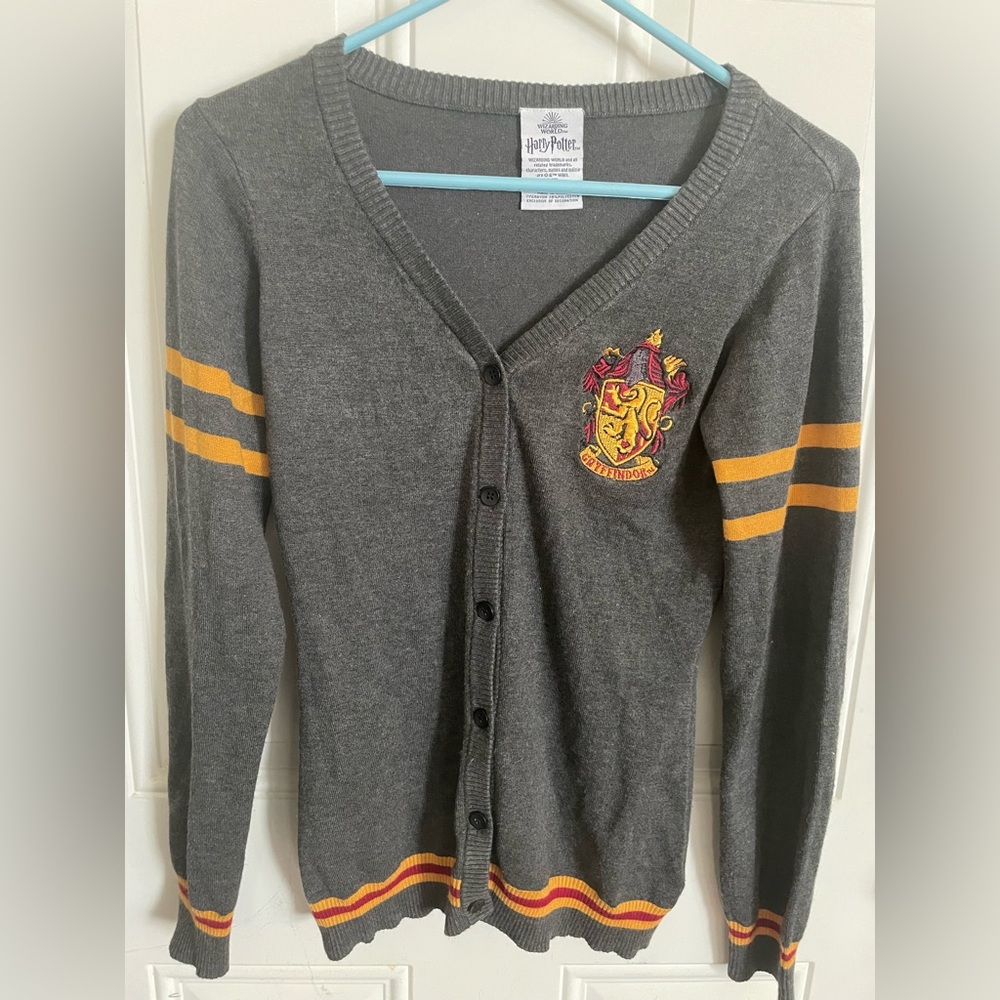 Wizarding World of Harry Potter Gray Gryffindor Cardigan